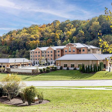 Best Western Plus Franciscan Square Inn & Suites Steubenville Exteriér fotografie
