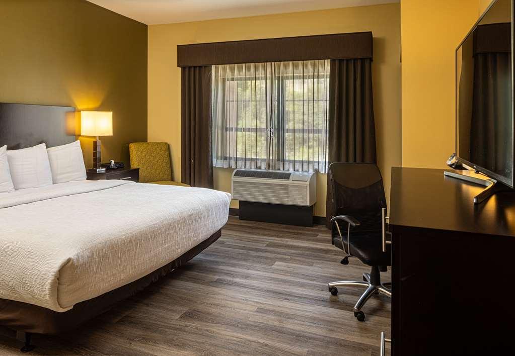 Best Western Plus Franciscan Square Inn & Suites Steubenville Pokoj fotografie