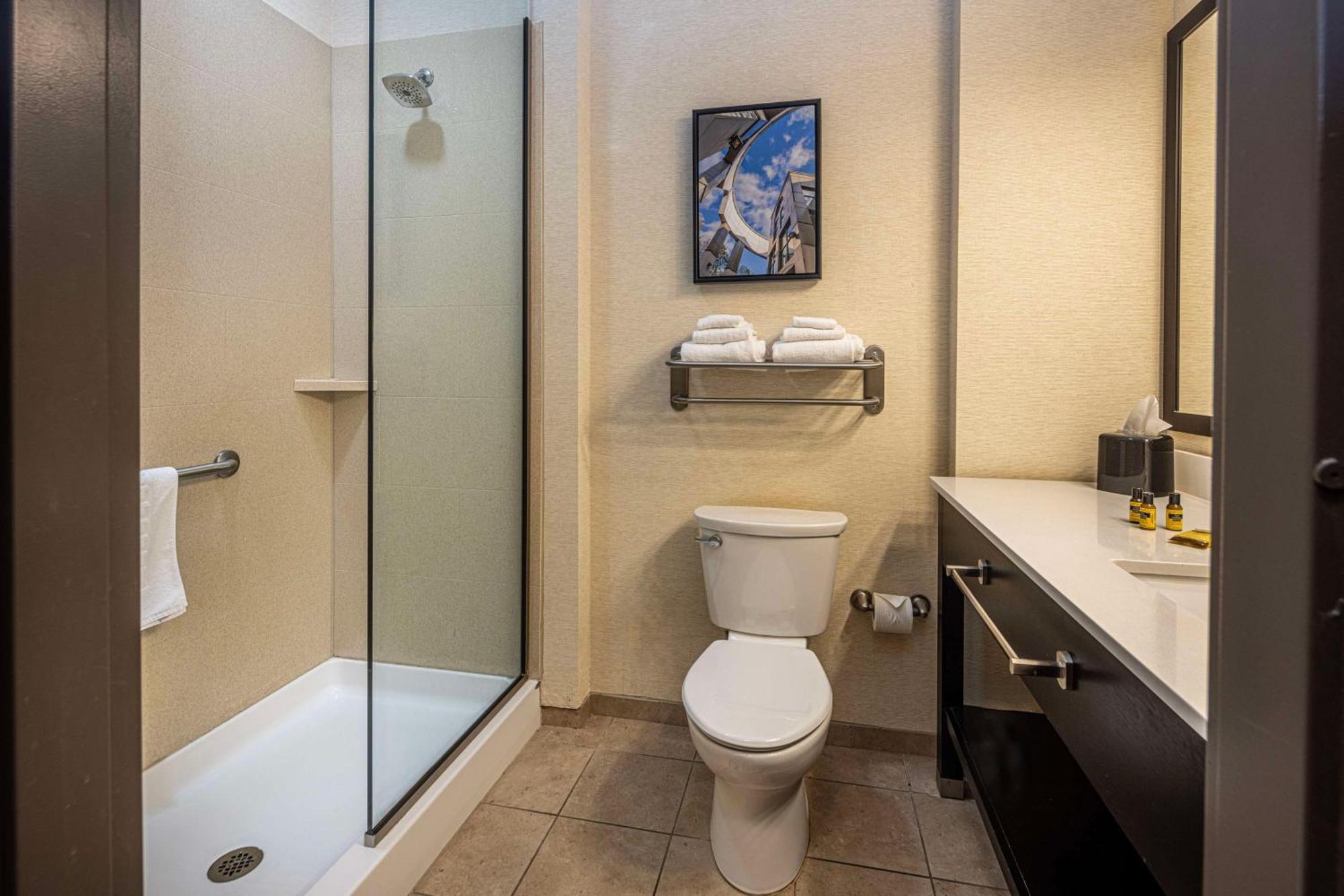 Best Western Plus Franciscan Square Inn & Suites Steubenville Exteriér fotografie