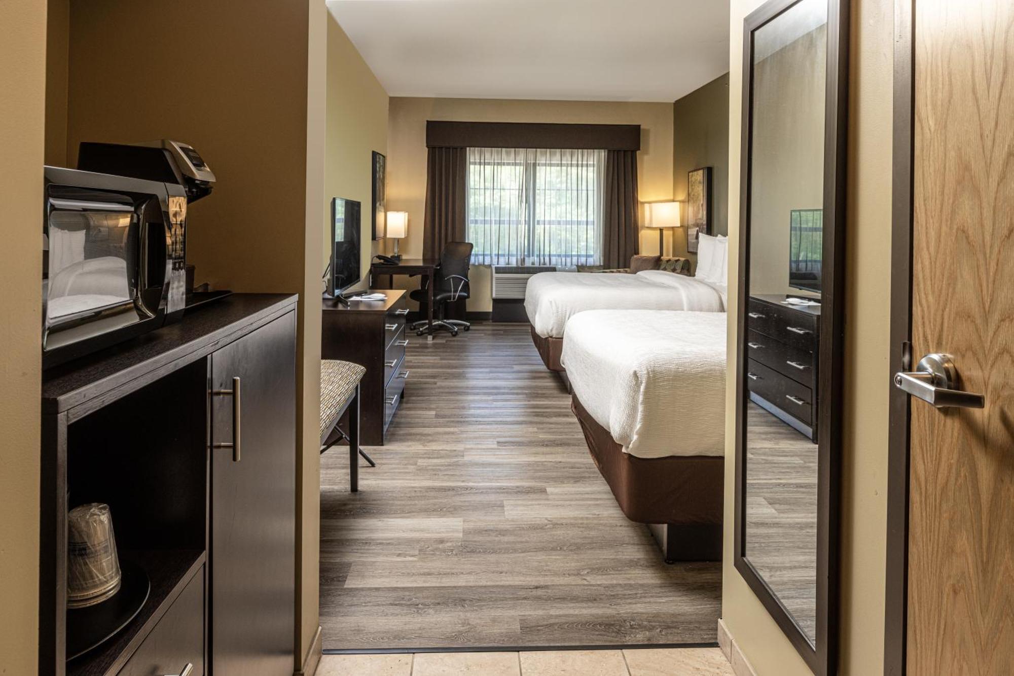 Best Western Plus Franciscan Square Inn & Suites Steubenville Exteriér fotografie