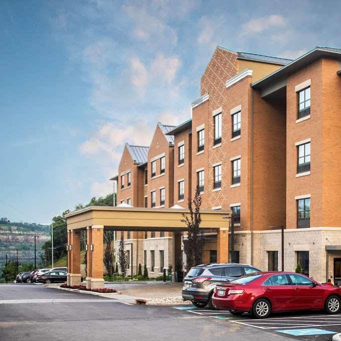 Best Western Plus Franciscan Square Inn & Suites Steubenville Exteriér fotografie